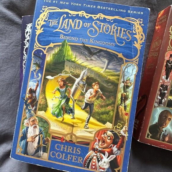 The Land of Stories Complete Set by Chris Colfer Books 1 to 6 Paperback GUC - Picture 5 of 10
